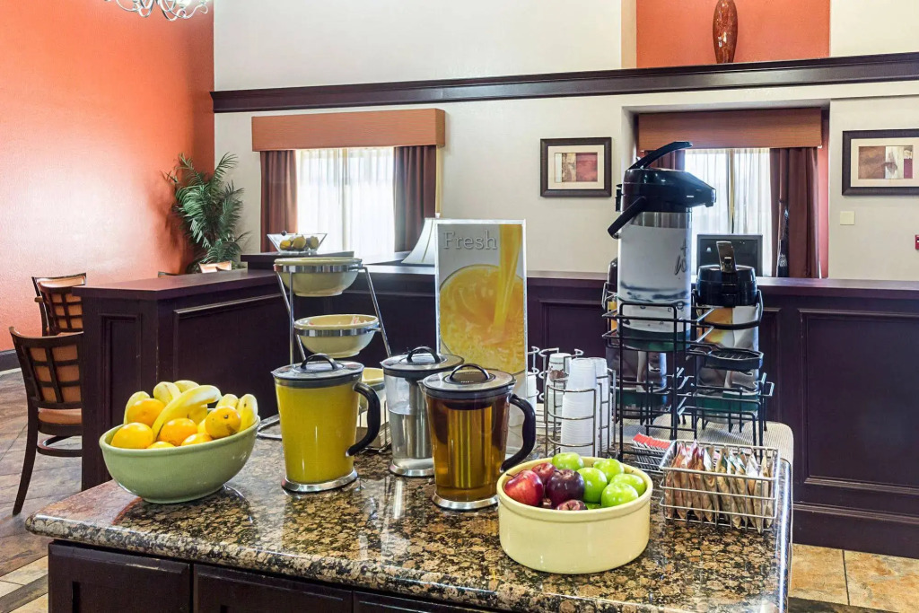 SureStay Plus Hotel by Best Western San Antonio North