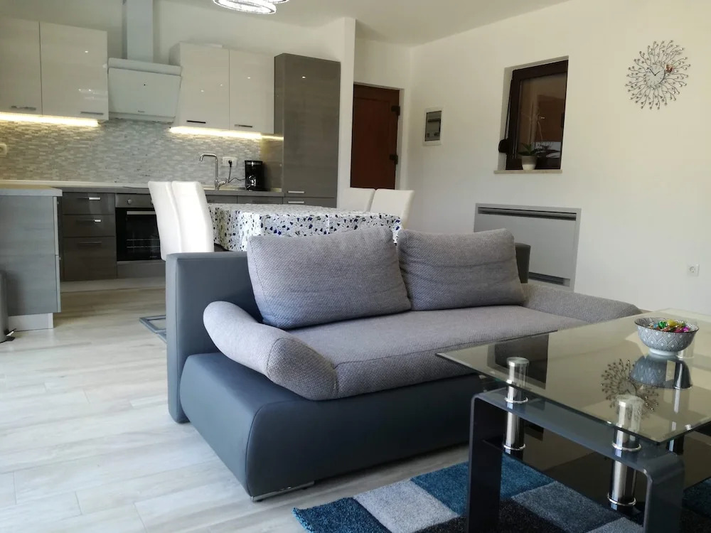 House Klaudio