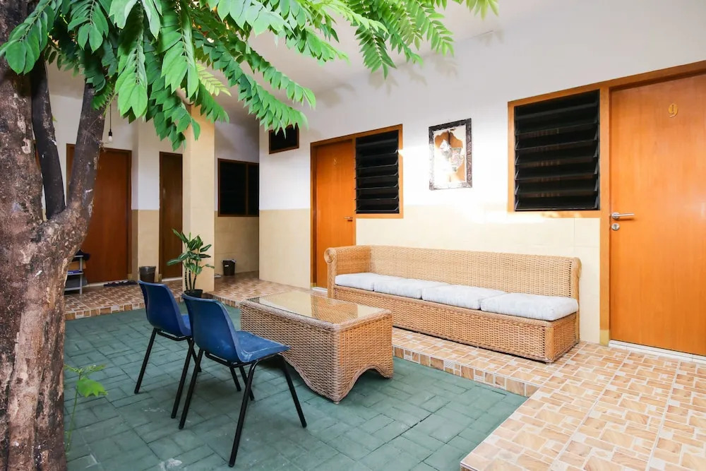 Airy Eco Syariah Darmo Kanwa 4 Surabaya