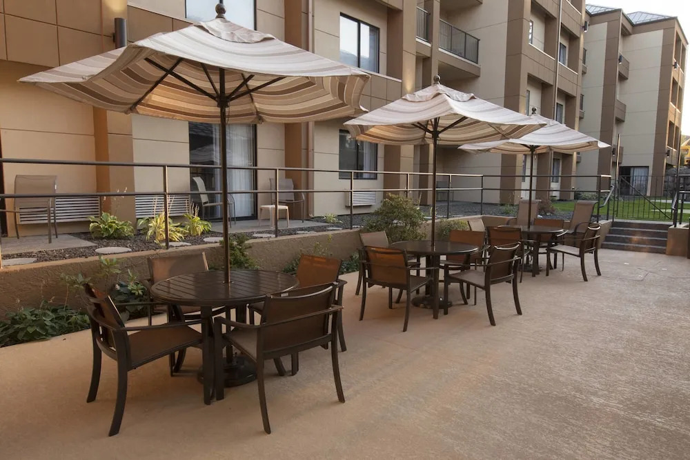 Quality Inn Valley Suites