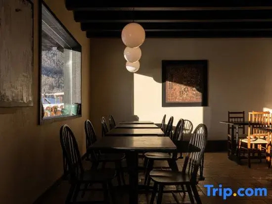 Tingbo Stay Ziyi Homestay (Xinjiang Kanas National Geopark)