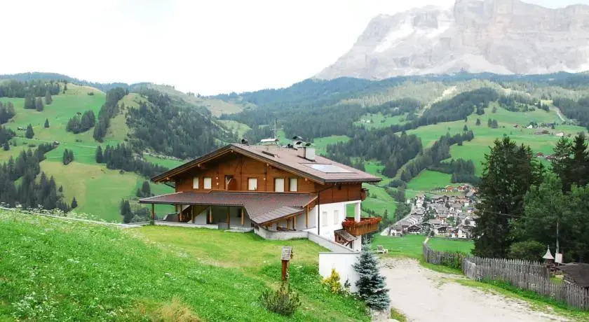 Villa Lalunch
