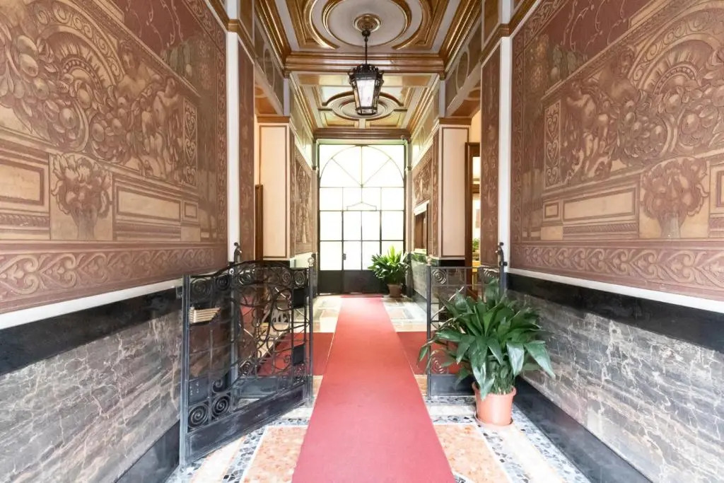 George Washington Apartment