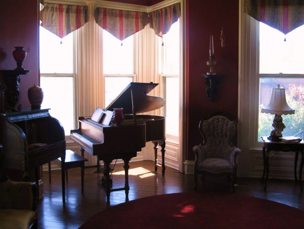 Riverview Mansion