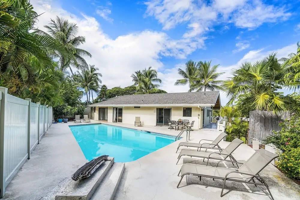 He'eia Bay Hale