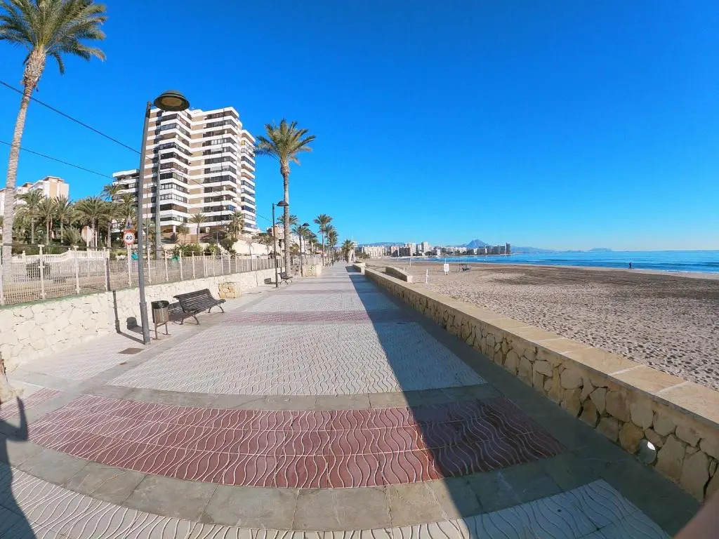 Apartamento urb 1 linea playa muchavista