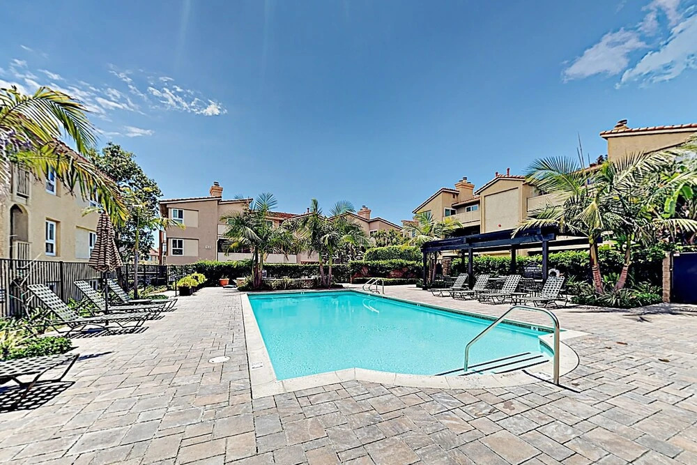 Monarch Vista: Updated Retreat w/ Pool & Spa condo