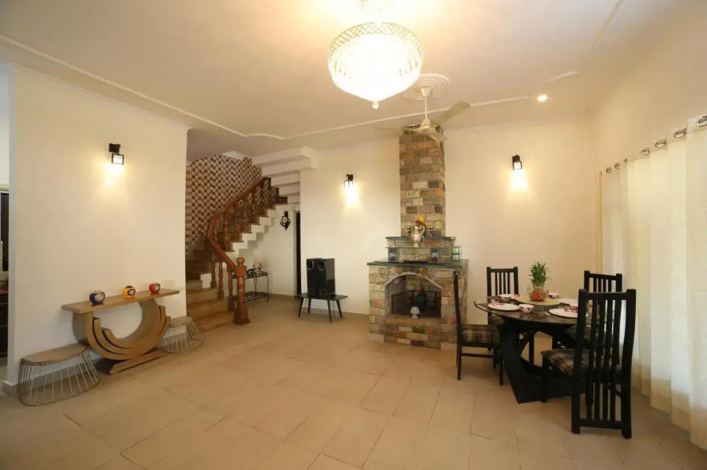 Ghughuti Baasa Home Stay, Dehradun