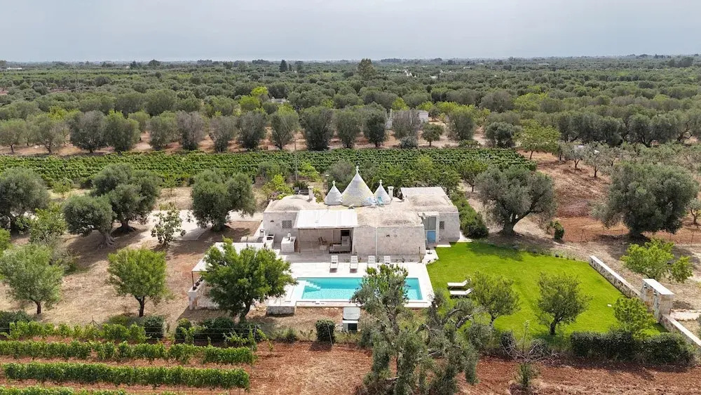 TD Trullo Titiro w Wine Cellar Vineyard Pool