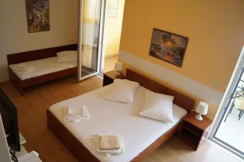 Studio Apartments Marija