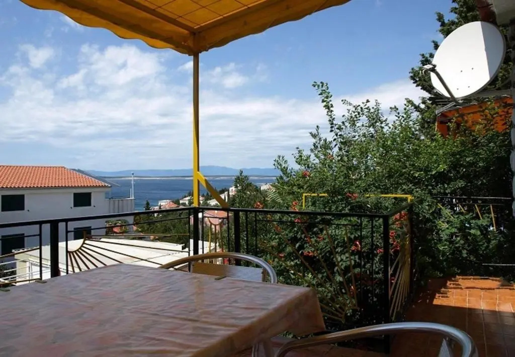 Apartments Ivy - 300 m from beach