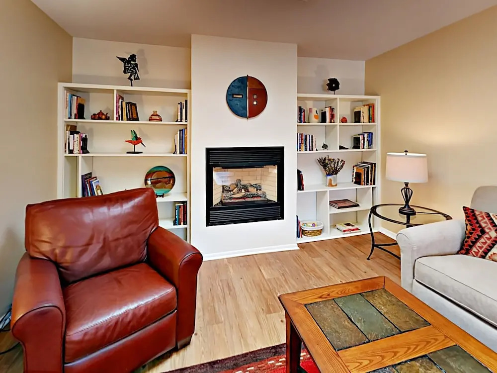 Bishops Lodge Unit 18 - 1 Br Apts