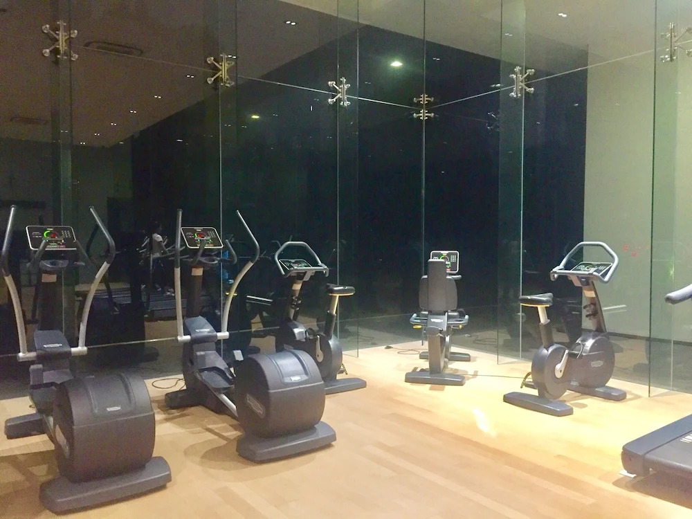 Baral Service Suites The Horizon Residences