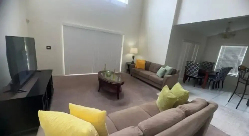 South Facing W/ Private Pool & Spa