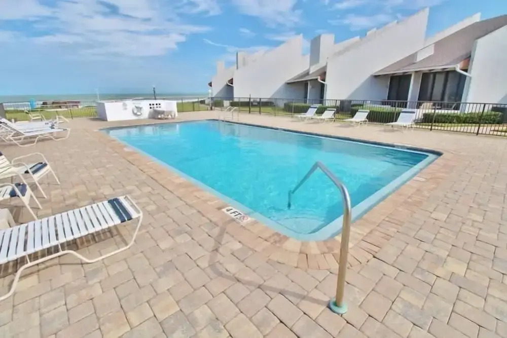 Sea Winds Condominiums C