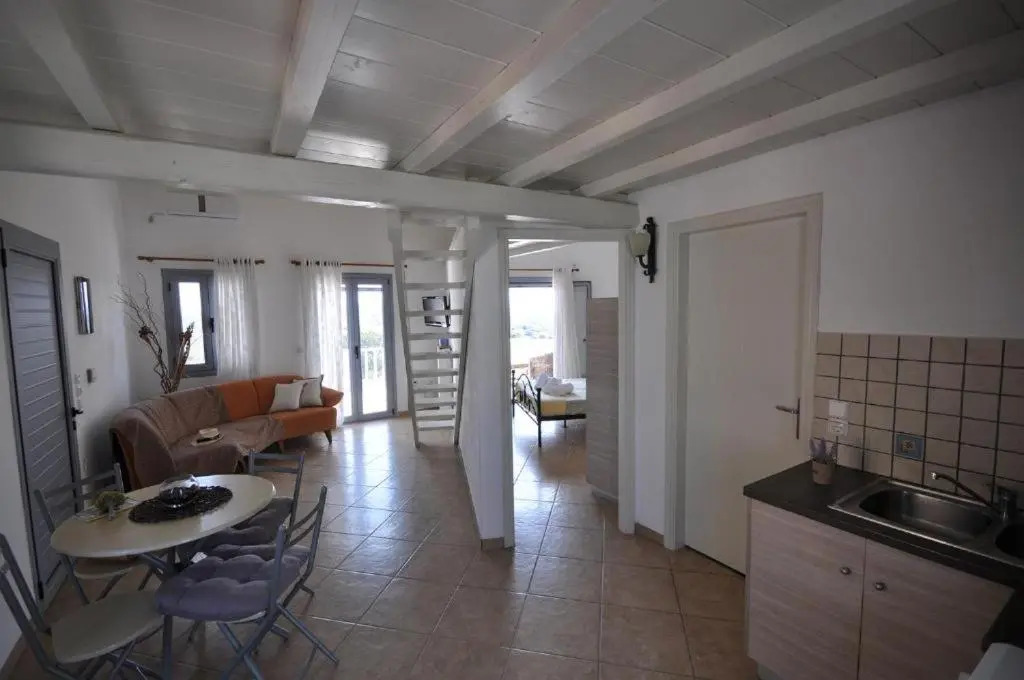 Domus Arch Suites