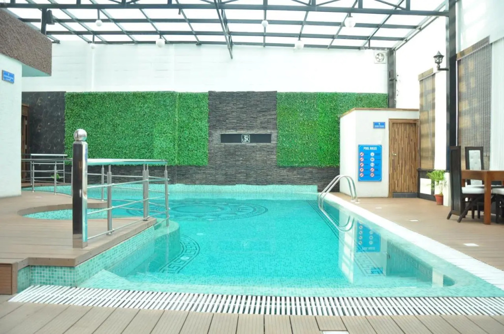Hotel JSR Continental