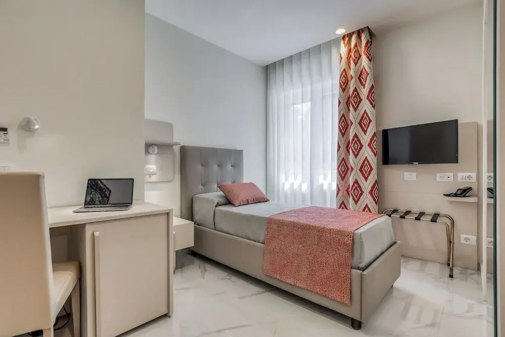 Vomero High Hotel