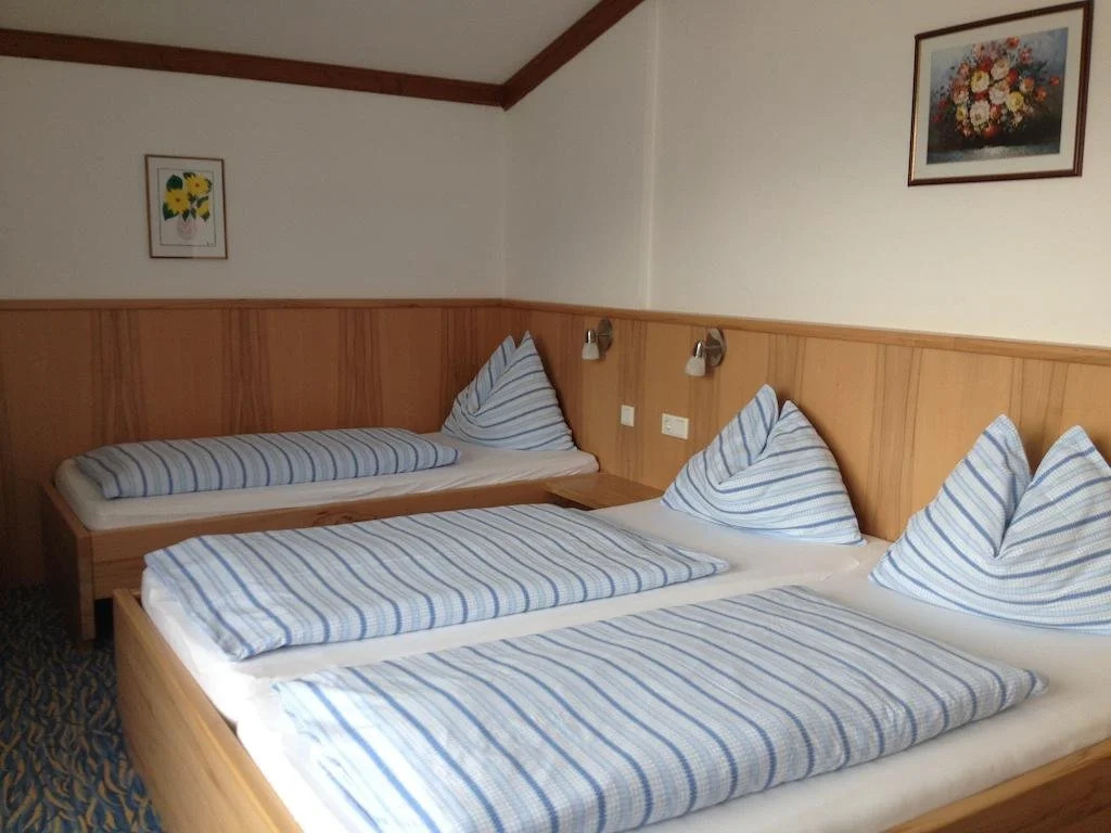 ESCHENHOF - Bed & Breakfast