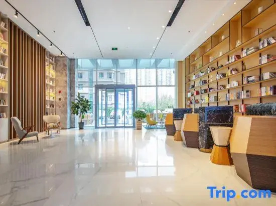 H Crytal Hotel (Jinma Road, Dalian Development Zone)