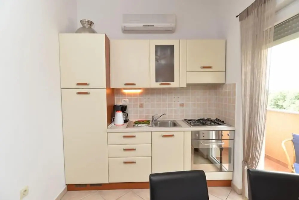 Apartment 696