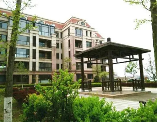 Dalian Jinshibandao Apartment Hotel