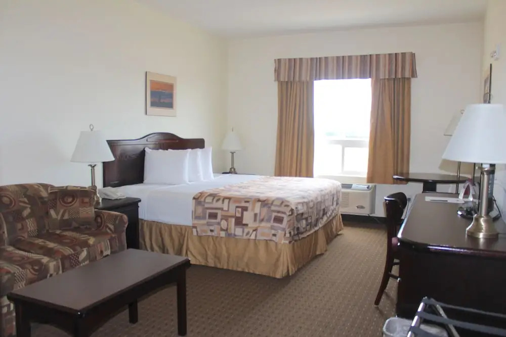 Prairie Moon Inn & Suites Unity