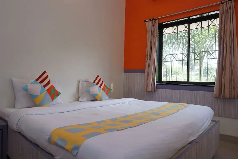 OYO 19691 Home Exotic 4BHK Lonavala Lake