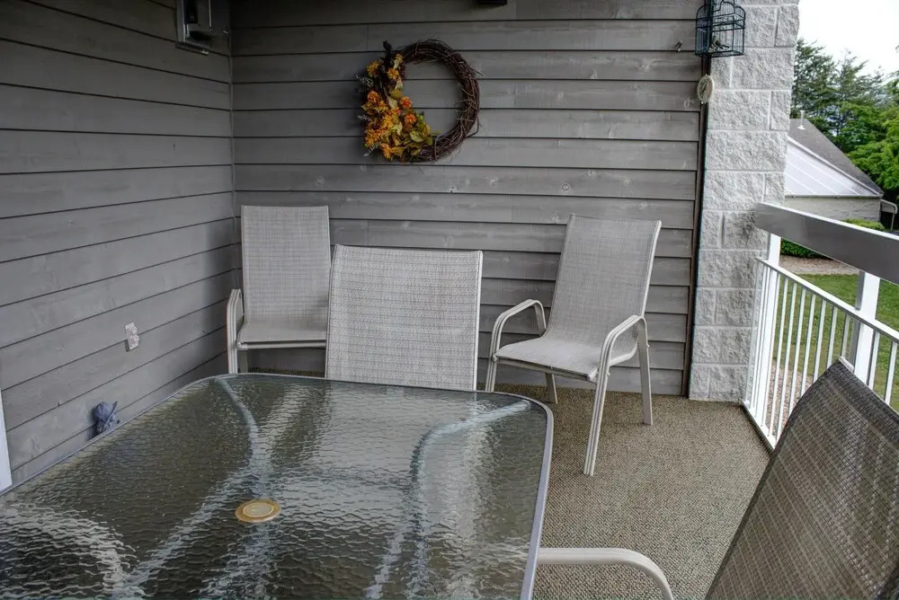 Whispering Pines 324