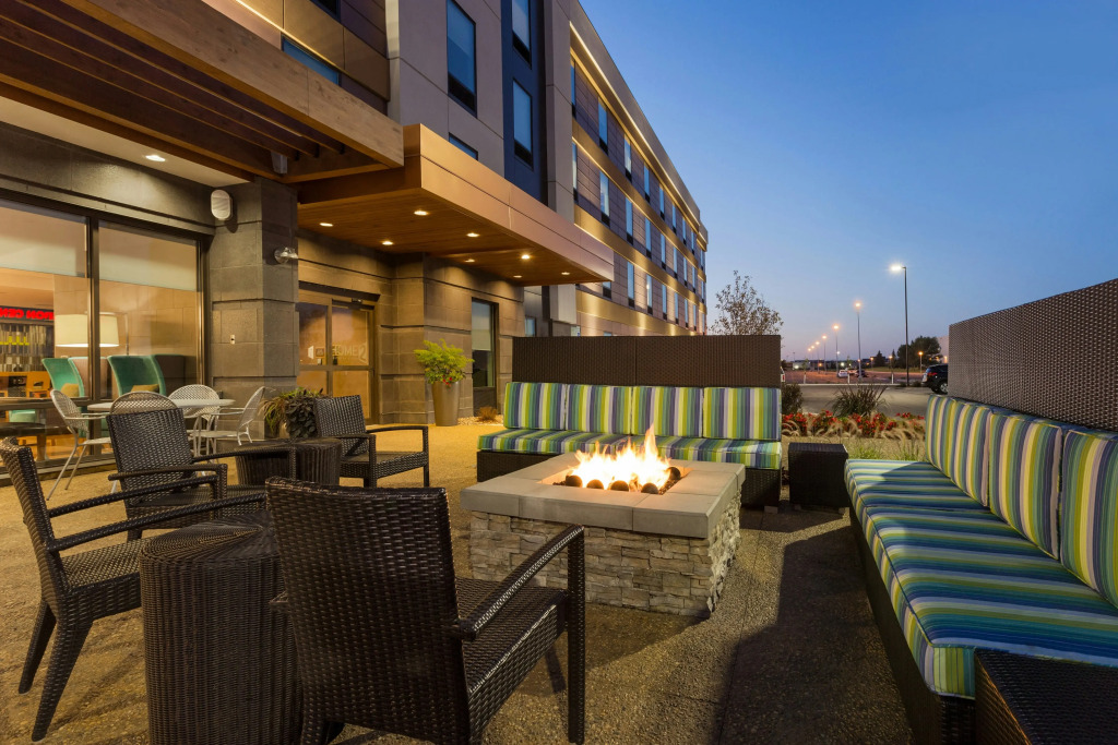 Home2 Suites by Hilton Fargo