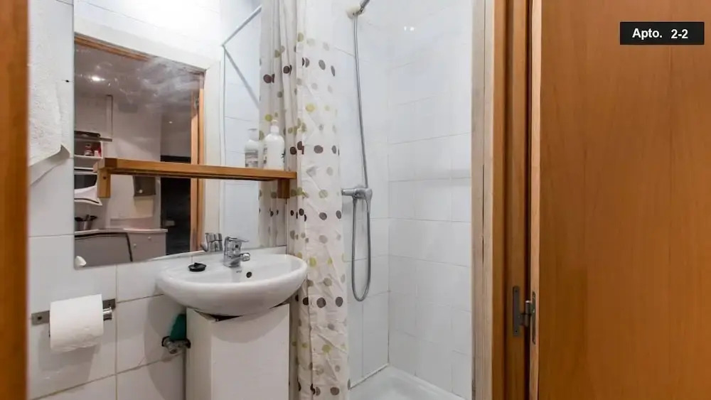 Two Bedroom Apartment in the Heart of the Born 22