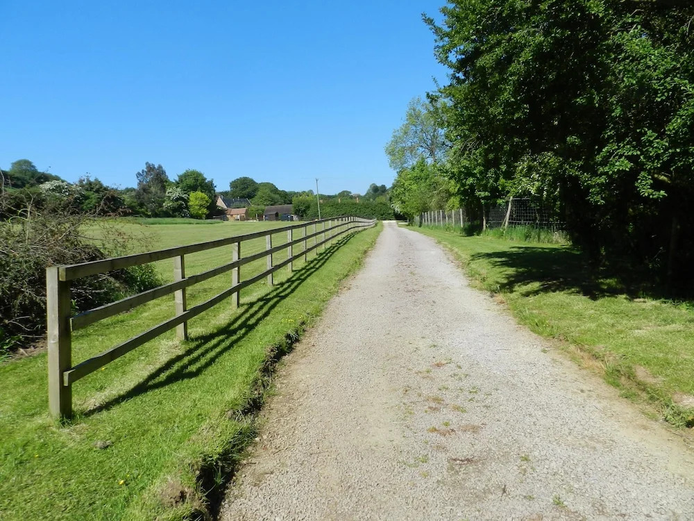 Wisteria Cottage - Hillside Holiday Cottages, Cotswolds