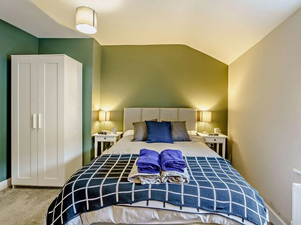Pule Hill Ideally Located in the Centre of Marsden