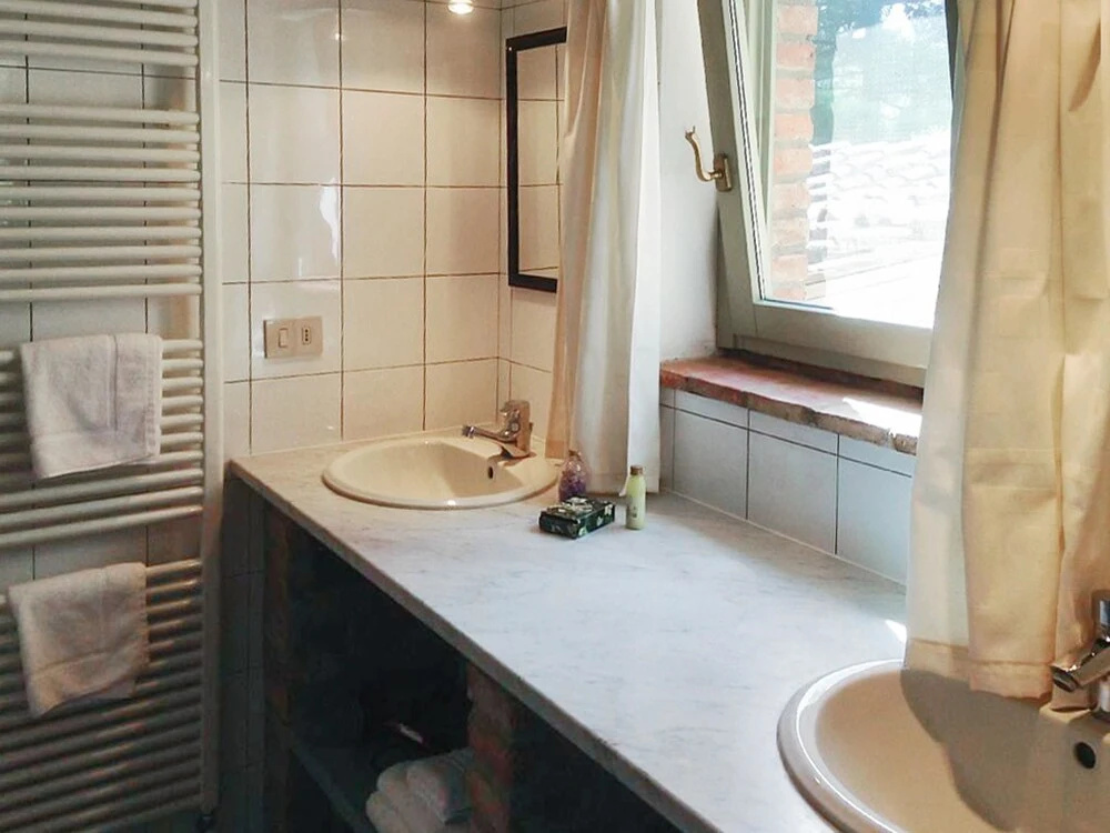 House With one Bedroom in Pergine Valdarno AR, With Wonderful Mountain