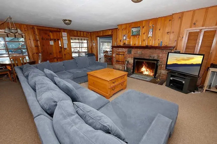 3664 Birch Avenue Cabin