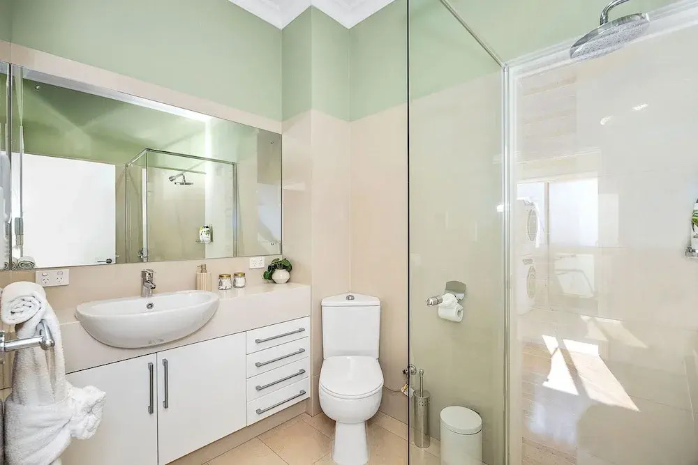 Designer Luxury 3brd - Epic Views - South Perth