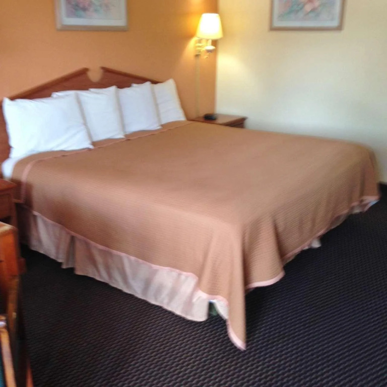 Americas Best Value Inn & Suites - Senatobia