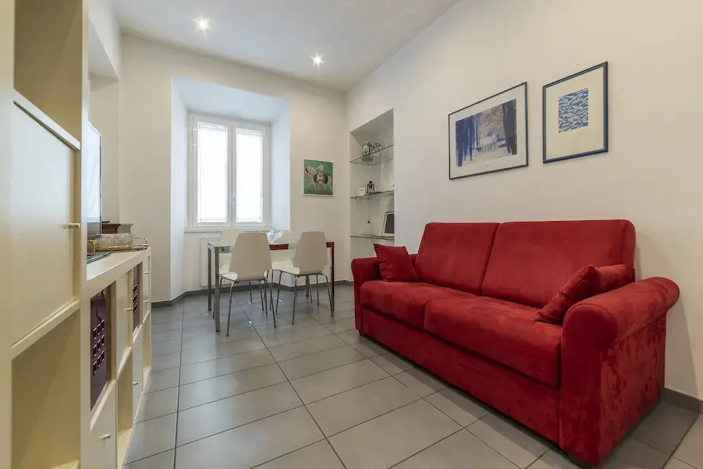 GuestHost - Porta Pia & Villa Torlonia Apartment with Balcony