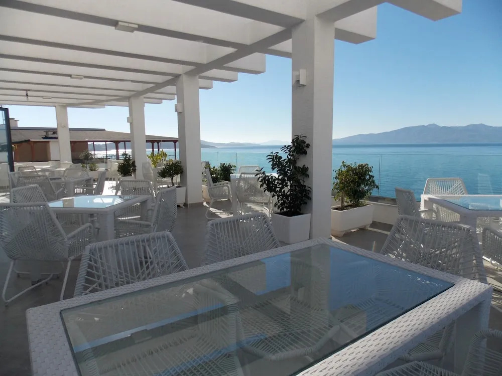 New Heaven Hotel