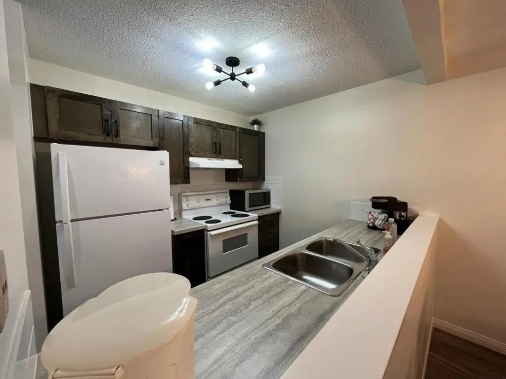 Nakiska, 2 Bed 1 Bath with Mtn Views