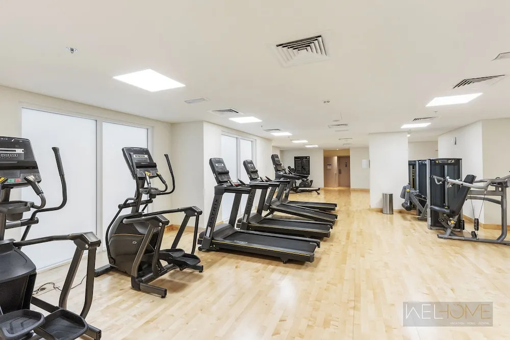 WelHome - Apt Close to Yas Waterworld and Ferrari Circuits