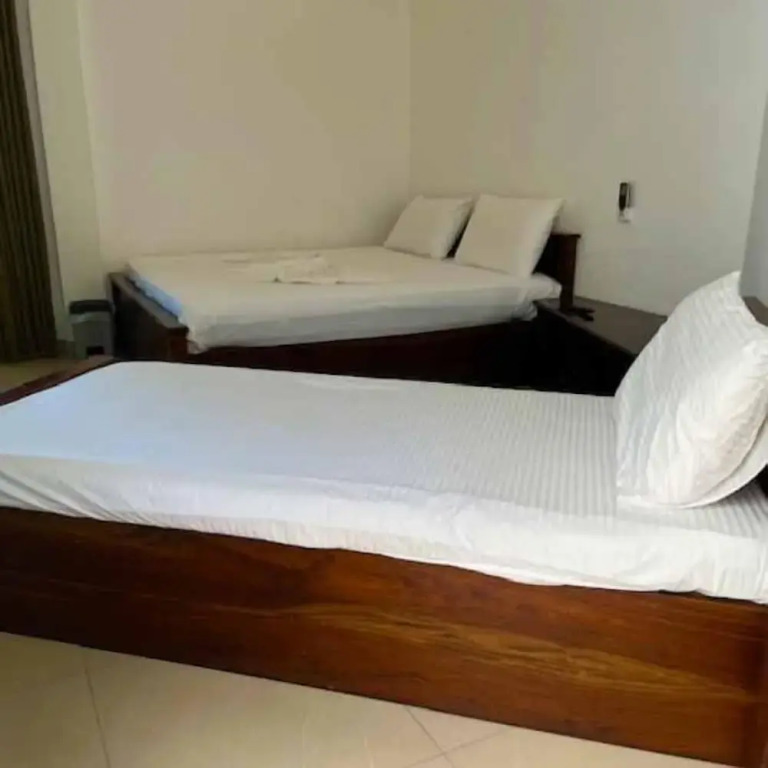 Kamatha Hotel & Restaurant