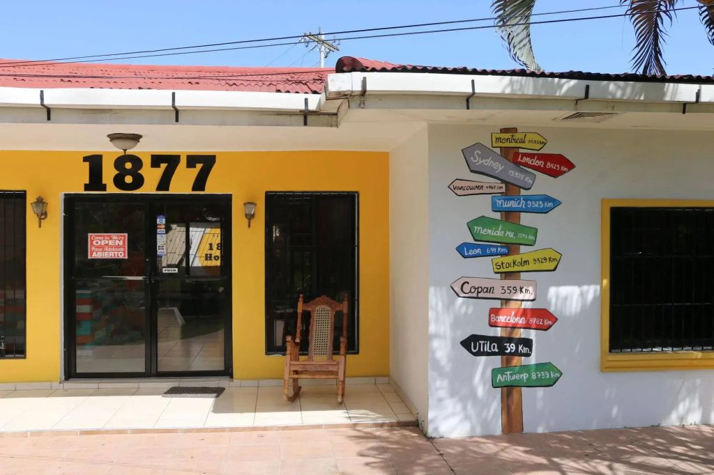 1877 Hostel