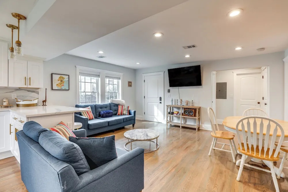 Long Branch Getaway - Walk to Beaches & Dining!