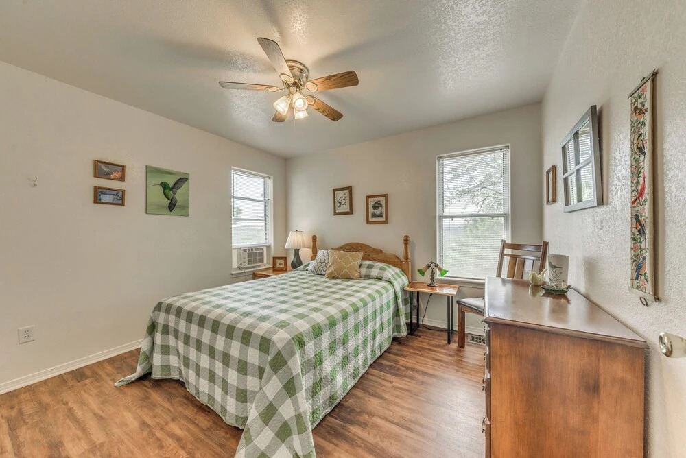 Hillside Haven w/ Deck < 2 Miles to Dwtn Ruidoso!