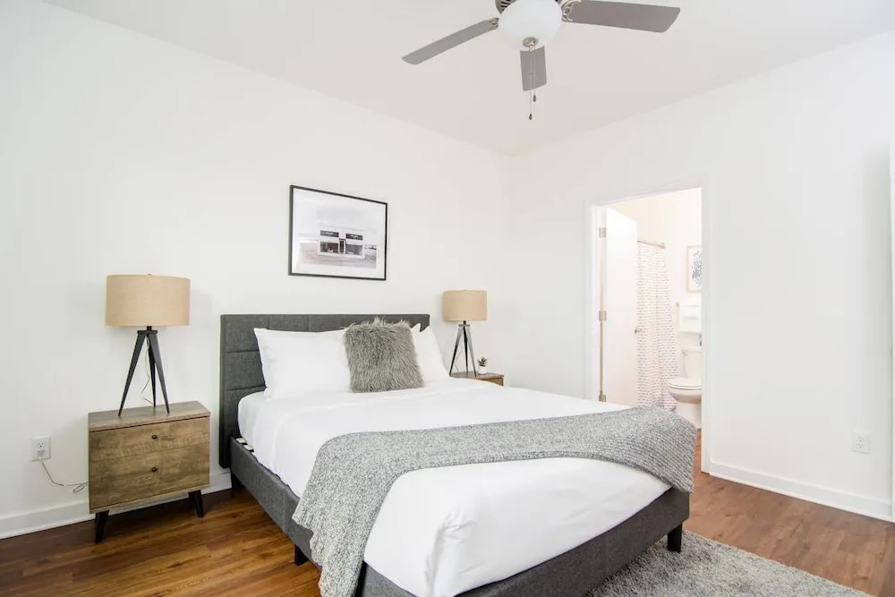 True 2-bdrm Loft - Walk to Beale, Orpheum, & More!