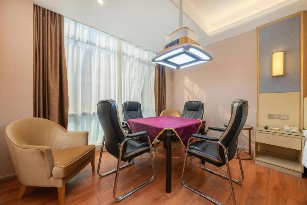 Venus International Hotel