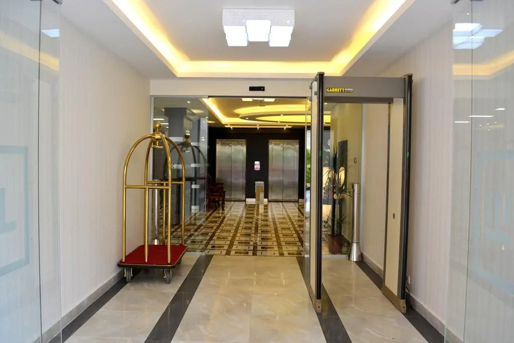 Tilal Almadina Hotel & Suites