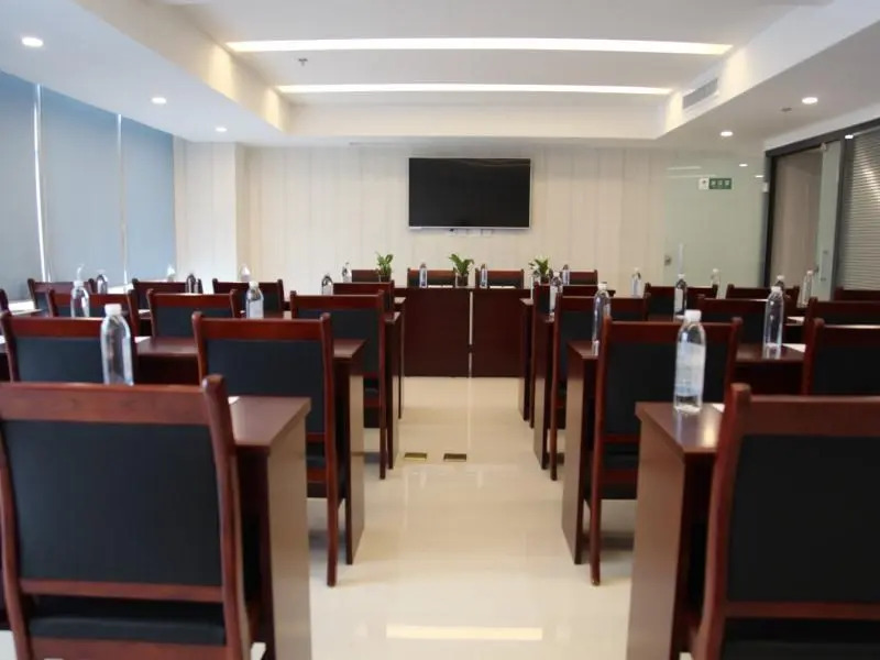 GreenTree Inn Xingtai Development Zone Zhongxing Road International Metro Hotel