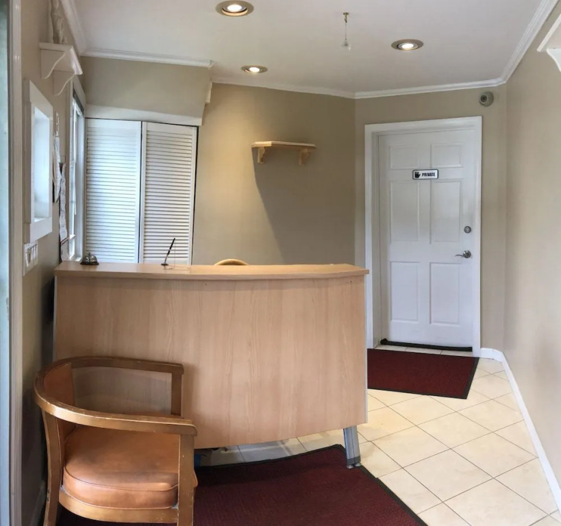 Lantern House Motel